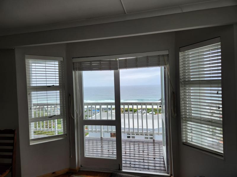 To Let 2 Bedroom Property for Rent in Outeniqua Strand Western Cape